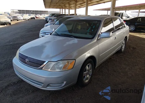2001 Toyota Avalon Xl z USA, uszkodzony, nr VIN 4T1BF28B81U149903